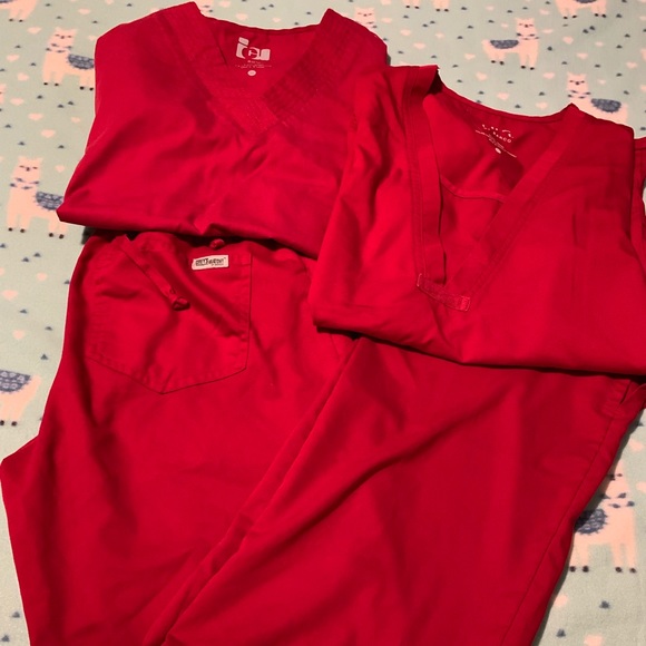 Scrub sets - Picture 2 of 8